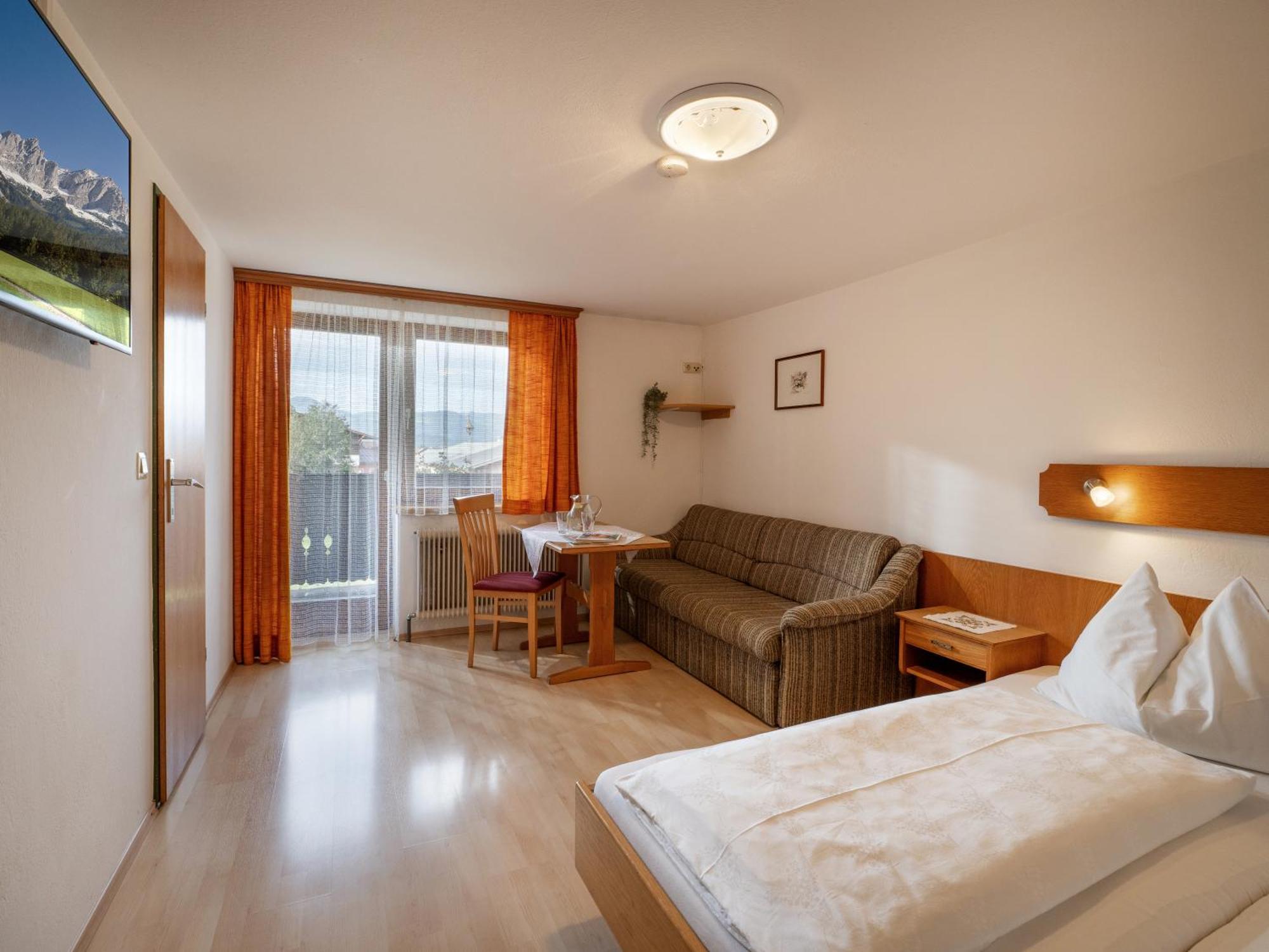 Apartment-Pension Schmiedererhof Sankt Johann in Tirol Luaran gambar